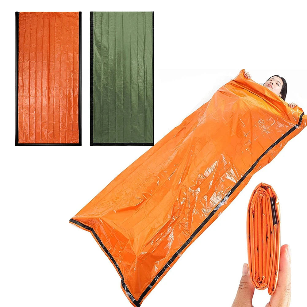 Emergency Sleeping Bag Survival Sleeping Bag Portable Thermal Sleeping Bag Survival Gear for Camping Hiking Outdoor Adventure
