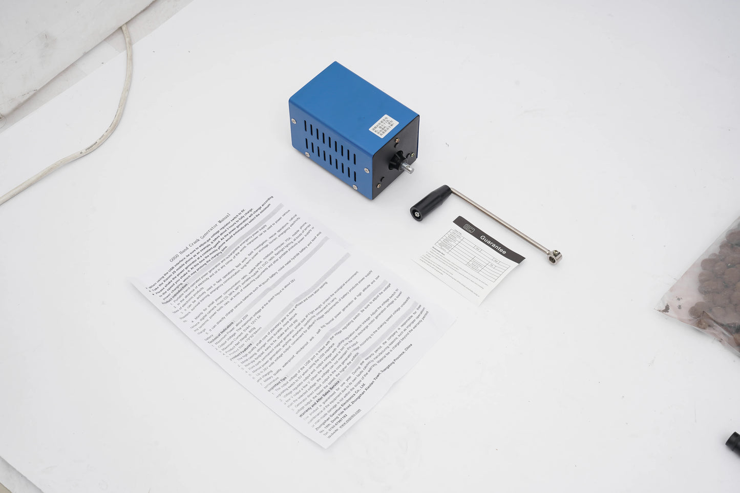 Hand Crank Generator — 20W Emergency Power Bank with USB Output