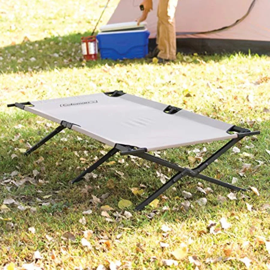 Cot with Easy Setup and Takedown